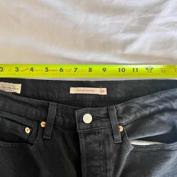 Levi’s Premium Wedgie Straight Size 28 - Picture 3 of 5